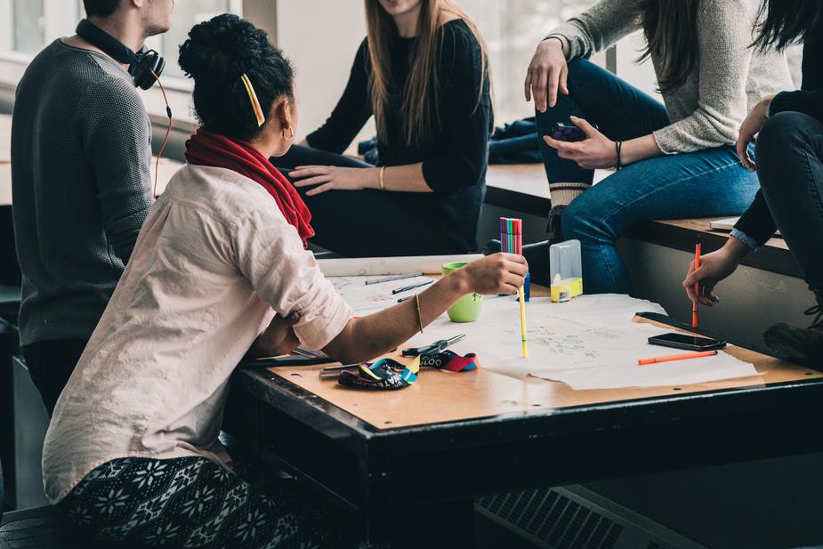 A FORMAÇÃO DE RECURSOS HUMANOS NA EDUCAÇÃO INCLUSIVA 